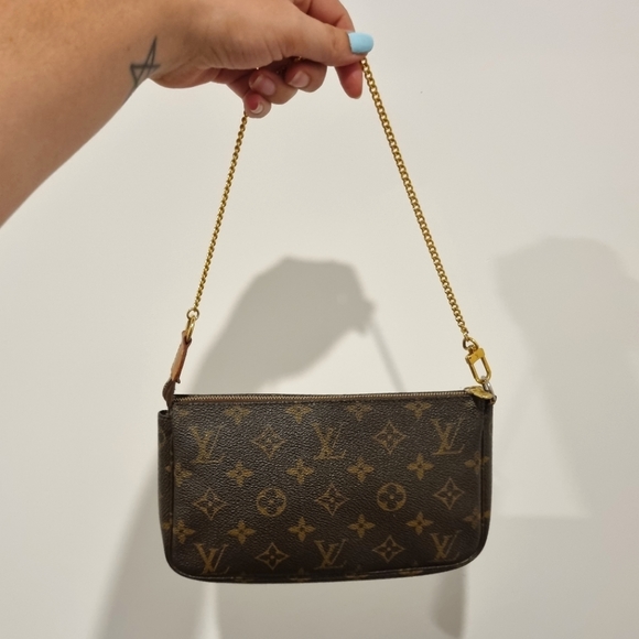 Louis Vuitton Pochette Accessoires - Picture 2 of 10